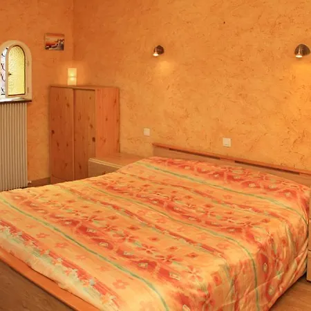Villa Les Termes Sleeps 6 Pool *