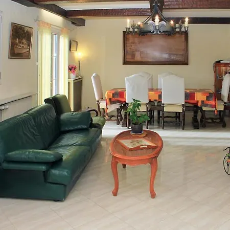 Les Termes Sleeps 6 Pool *